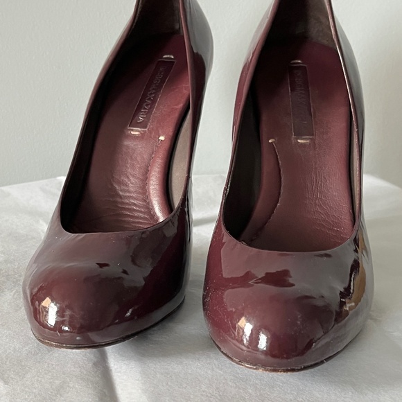 BCBG MaxAzria (39.5 B) burgundy patent leather platform heels. - Picture 7 of 16